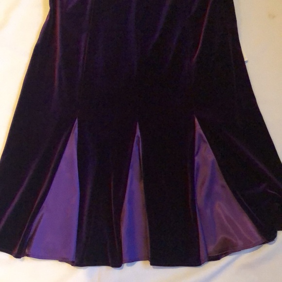 Dress womens new size 12 velvet satin 90% polyester 10% spandex trim Robbie Bee - Picture 6 of 7